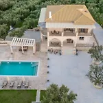 Casa Lydia - With Private Pool, By Zantewize * Plános