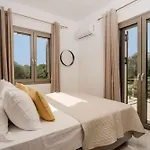 Casa Lydia - With Private Pool, By Zantewize Villa *