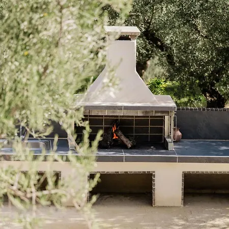 Casa Lydia - With Private Pool, By Zantewize וילה *