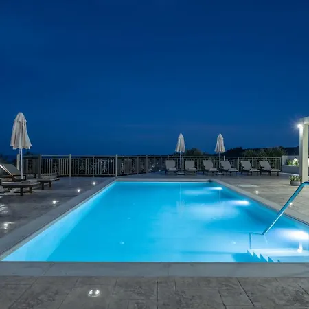 Casa Lydia - With Private Pool, By Zantewize