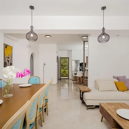 וילה Casa Lydia - With Private Pool, By Zantewize *