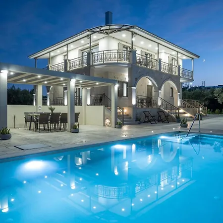 Casa Lydia - With Private Pool, By Zantewize וילה *